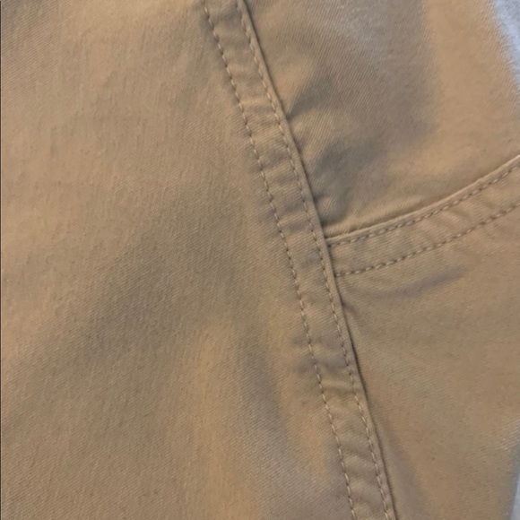 Vera Wang Capris - SP - Picture 3 of 6